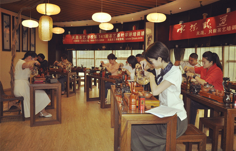全国十大茶艺师培训机构:茶叶风味可视化评价矩阵
